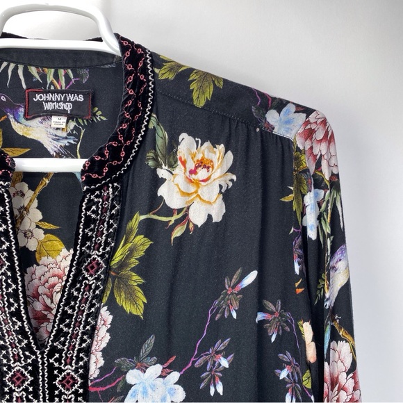 Johnny Was 3J Workshop Velvet mix Black Long Sleeve Top shirt Blouse Size Medium - Picture 6 of 15